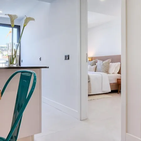 Beco Santa Emilia 4p, A In Madeira *