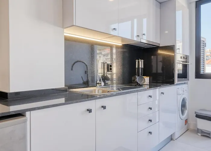 Beco Santa Emilia 4p, A In Madeira *