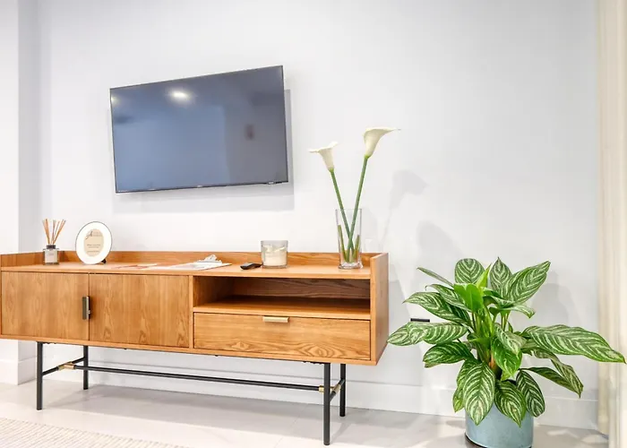 Beco Santa Emilia 4p, A In Madeira