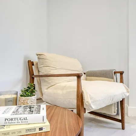 Beco Santa Emilia 4p, A In Madeira דירה פונשל