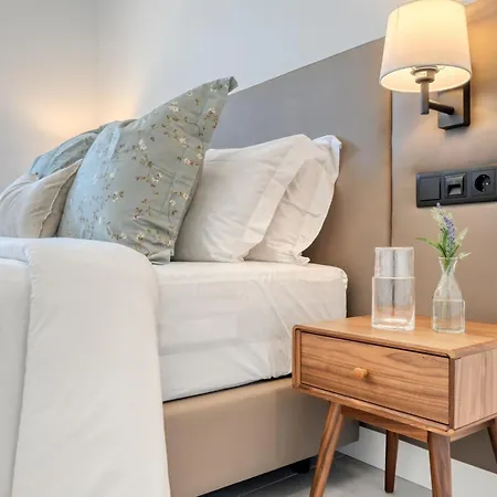 Beco Santa Emilia 4p, A In Madeira Apartment *