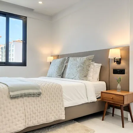 Beco Santa Emilia 4p, A In Madeira